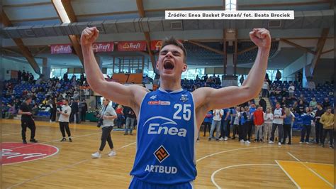 ZŁOTO DLA ENEI BASKETU POZNAŃ Młodzi koszykarze obronili tytuł mistrza