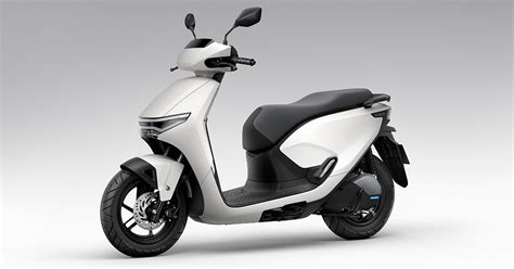 Honda Announces Cuv E And Icon E Electric Personal Commuters In