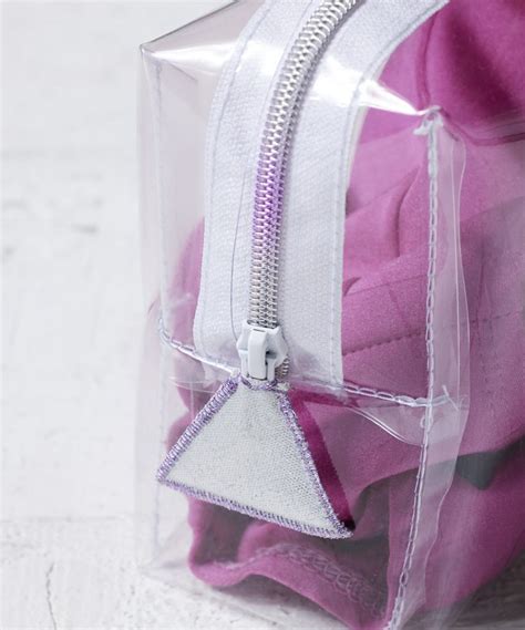 Cutting Pattern Bikini Time Inspiration By BERNINA EN USD