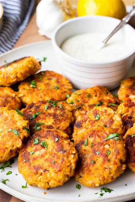 Lemon Garlic Salmon Cakes Recipe Delicious Little Bites