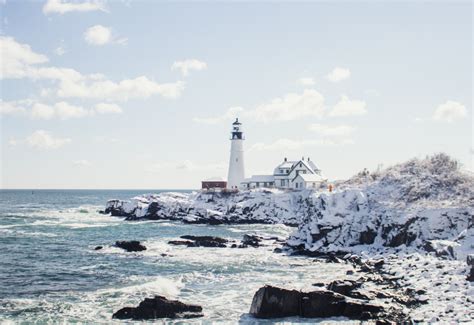 Best Winter Things to Do in Camden & Rockport Maine This Year