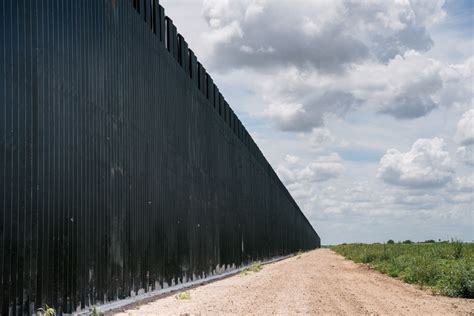 Texas Border Wall Construction Restarts On Trump Era Barrier