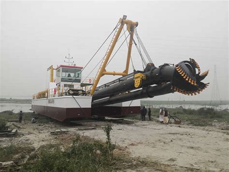 Cutter Suction Dredger | Dredging Equipment Supplier | DRAGON MACHINERY