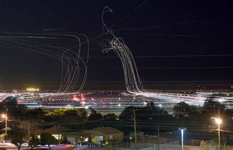 Long Exposures of Aircraft Landings and Takeoffs (14 pics) - Izismile.com