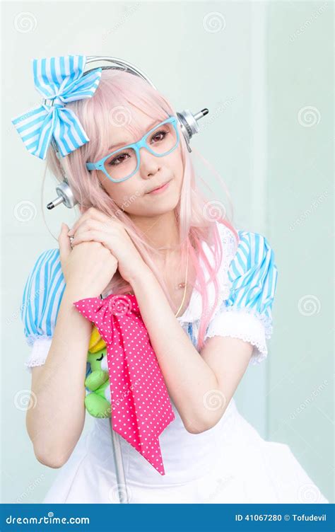 Cosplayer Como Os Car Teres Sonico Super De Soniani Sonic Super Imagem