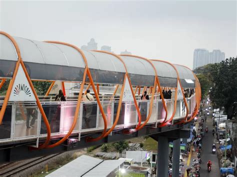 Skywalk Kebayoran Lama JPO Terpanjang Di Jakarta