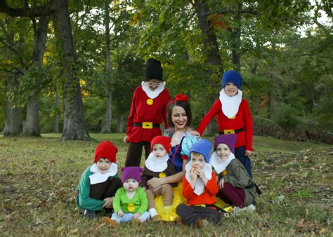 Hi-Ho-Halloween - Raising Roberts