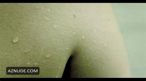 EM CERTAS CAVERNAS GOTEJA A AGUA NUDE SCENES AZNude