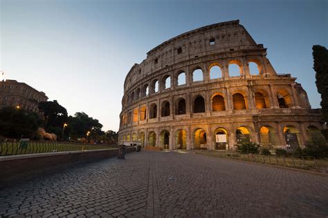 Moonlight Tour: Amazing Night Walking Tour of Colosseum with ...