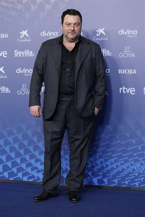 Denis Ménochet en la alfombra azul de los Goya 2023 Fotos en eCartelera