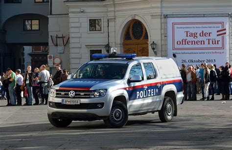 Vw Amarok Austrian Police Dsc 4672w Police Cars By Country