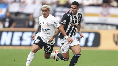 Em jogo truncado Corinthians fica no empate Atlético MG na estreia