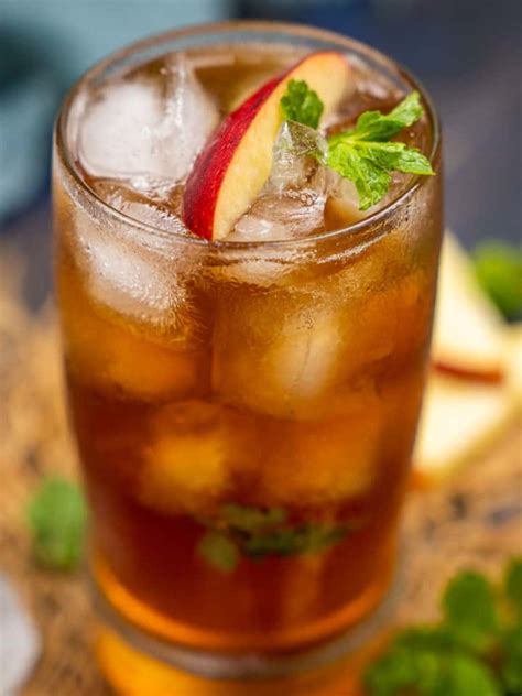 Lemon Tea Recipe (Step by Step + Video) - Whiskaffair