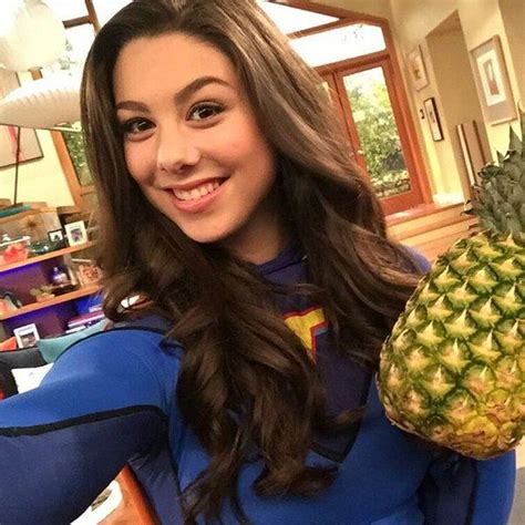 Kira Kosarin ° Phoebe Thunderman Kira Kosarin Phoebe Thunderman Kira