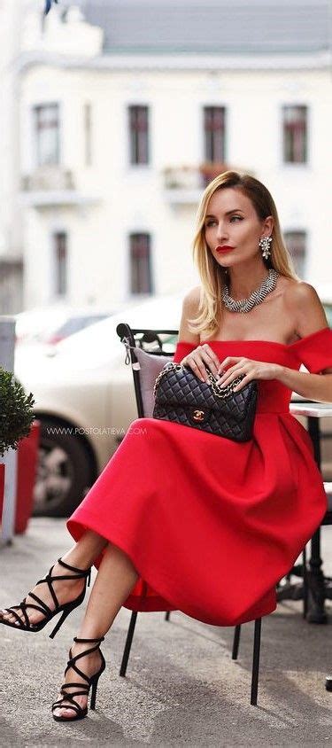 Pin By Liminaire On Supple Neck MCXXV Red Fashion Mode Fashion Fashion