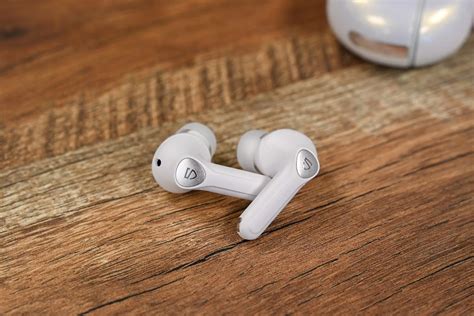 5 Best Earbud Headphones In 2024