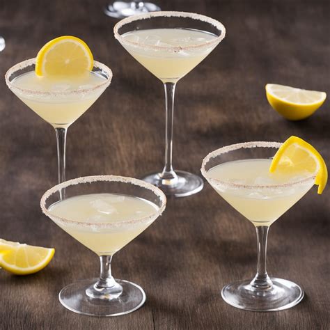 Martini Cocktail Recipe | Recipes.net