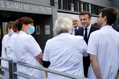 Vœux De Macron Aux Soignants Il Ne Renonce Pas à Détruire Lhôpital