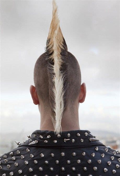 25 Mohicans Ideas Mohawk Haircut Punk Punk Rock