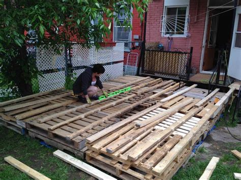 Outdoor Deck Made Out Of Pallets • 1001 Pallets Pallet Decking