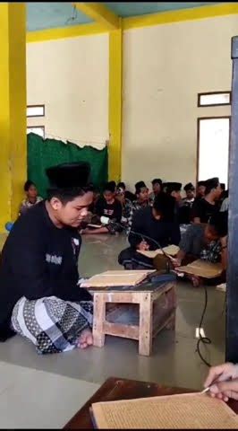 Ang Agis Bustomi Putra Kiai Imaduddin Utsman Al Bantani Mengisi