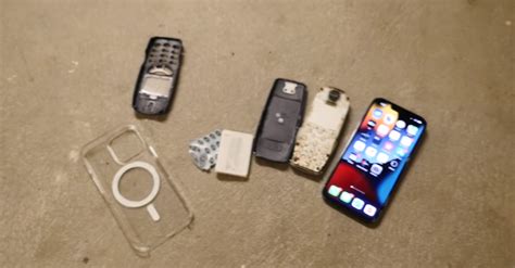 Iphone 13 Pro Vs Nokia 3310 Durability Test Falling From The 20th