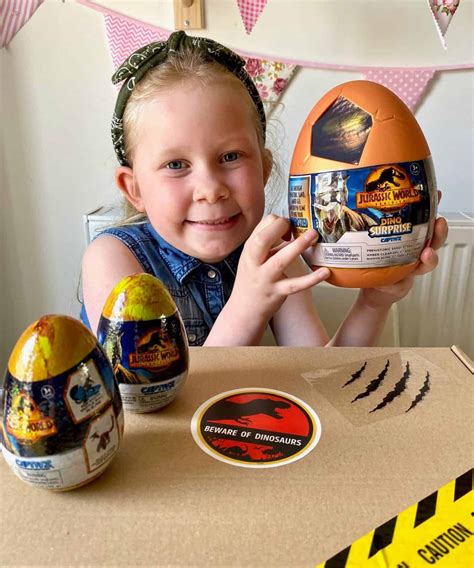 Jurassic World Captivz Dominion Surprise Egg Review Rachel Bustin