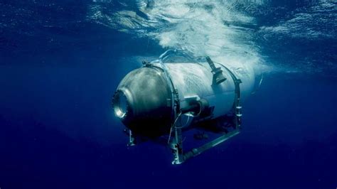 This submarine will take you down to see the Titanic before it ...