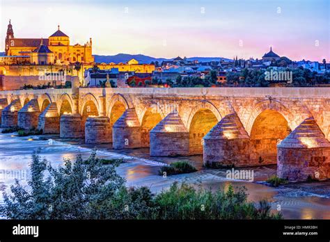 Roman Bridge and Guadalquivir river Stock Photo - Alamy