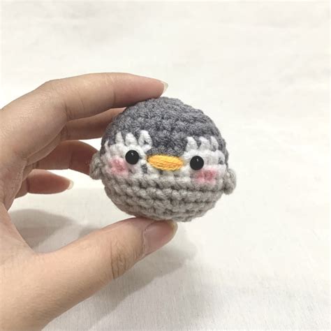 Jual Gantungan Kunci Boneka Rajut Amigurumi Pinguin Kecil Keychain Penguin Lucu Shopee Indonesia