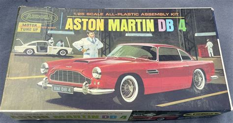 Revell Monogram Aston Martin Db Kit Scale Plastic Model Car