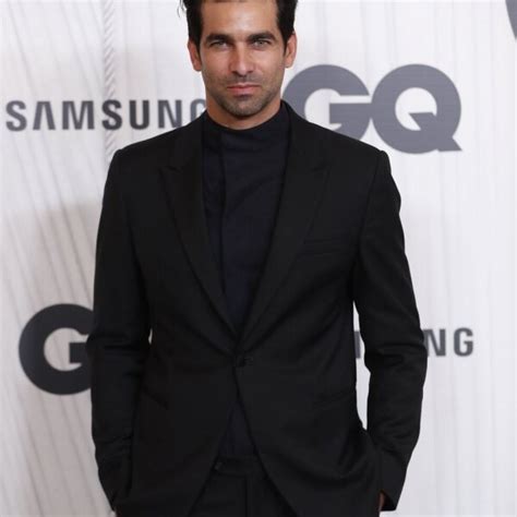 Rub N Cortada En Los Premios Gq Hombre Del A O Alfombra Roja De