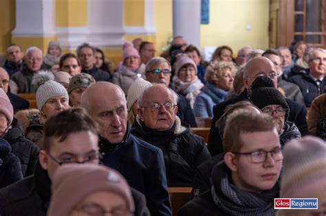 Galeria Chór KUL zachwycił kolędami we Wschowie Na koncert zaprosił