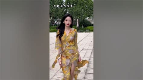 29 盘点“黄衣战袍”的网红美女，你觉得谁才是当中的yyds呢黄色战袍 速溶小高 温暖💃 玉兔 嫩葵🥩 玉啊 唐优优 巴旦木