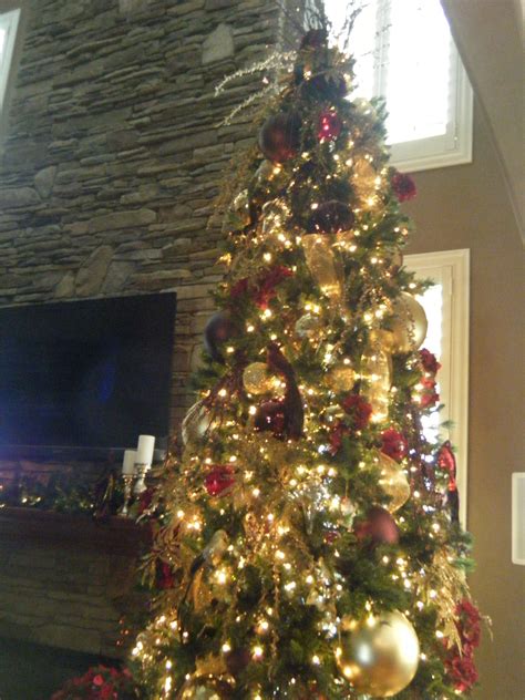 12 Foot Tree With Maroon Birds And Gold Accents Cool Christmas Trees Elegant Christmas Tree