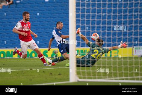 Neal maupay arsenal hi-res stock photography and images - Alamy