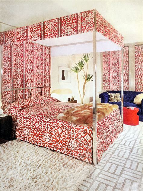 Red And White Modern Bedroom