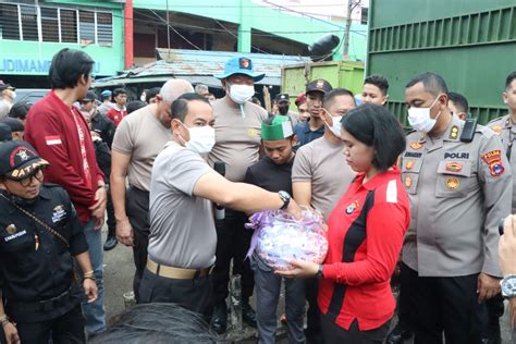 Ganyang Sampah Serentak Bersama Polri Ciptakan Rasa Peduli Lingkungan