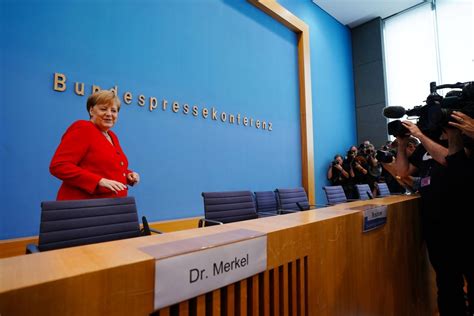 Bilderstrecke Zu Kanzlerin Angela Merkel Bei Der Bundespressekonferenz