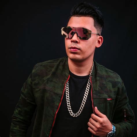 Veicco Theone | Spotify