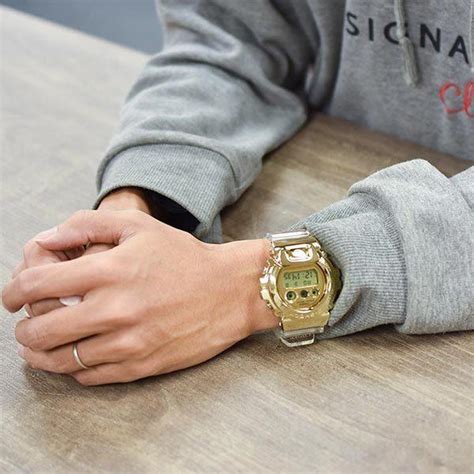 購入後3ヵ月以内は最大80で下取カシオ Gショック G SHOCK Glasier Gold GM 6900SG 9JF メンズ