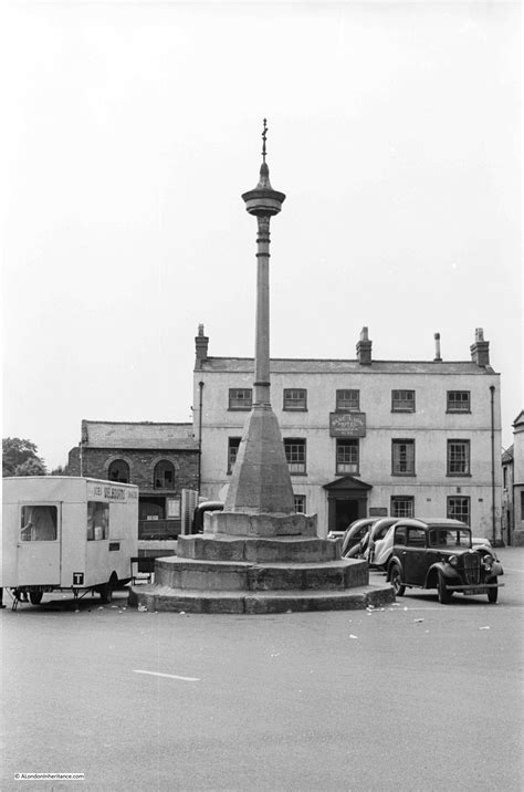 Eleanor Crosses - Grantham, Stamford and Geddington - A London Inheritance