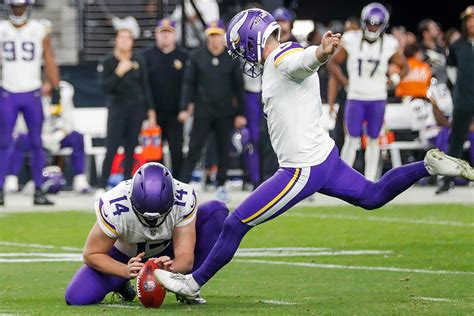 Jewish Nfl Player Greg Joseph Kicks Yard Game Winning Field Goal