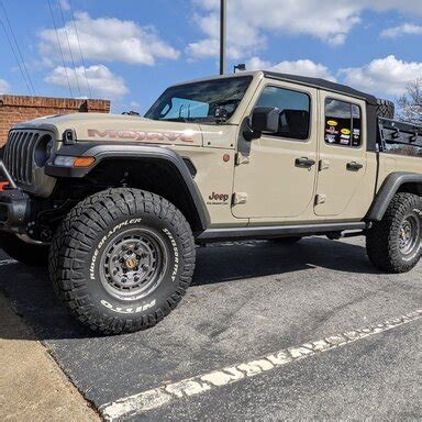 Mickey Thompson MTZ P3 35x12.50R17 SOLD | Jeep Gladiator Forum - JeepGladiatorForum.com