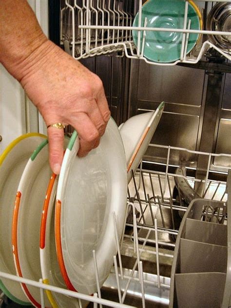 How To Clean Bosch Dishwasher With Vinegar And Baking Soda