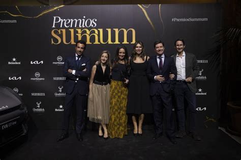 Todos Los Invitados A Los Premios Summum 2022