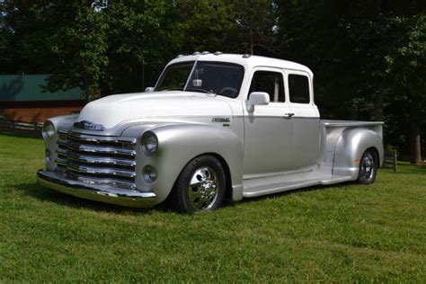 This 1947 Chevy Pickup is in a league of its own | Chevy pickups, Customised trucks, Chevy