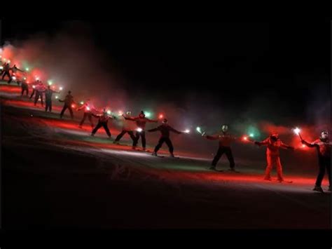 Fiaccolata Dei Maestri Di Sci A Pila Valle D Aosta Youtube