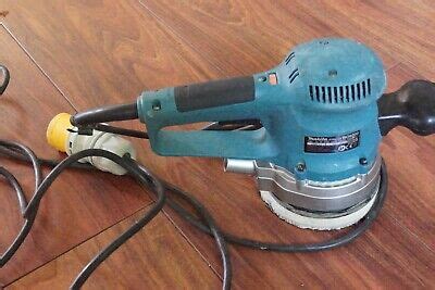 Makita BO6030 110V 150mm Random Orbit Sander Blue Silver 88381037952