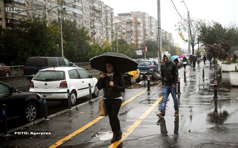 Avertizare ANM De Ploi Torentiale Vant Si Descarcari Electrice Vremea